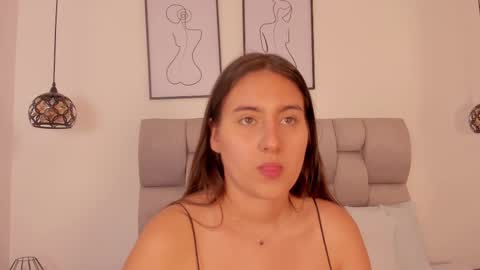 hanna__evans_ online show from September 27, 2:33 pm
