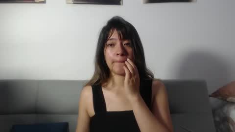 Snapshot of hanna__jones7 chatting on May 4, 9:16 am Hanna online show from May 4, 9:16 am