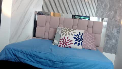 Hanna Palmer online show from December 22, 11:40 am