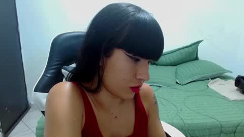 Snapshot of hanna_bella21 chatting on October 22, 11:15 pm Hanna online show from October 22, 11:15 pm