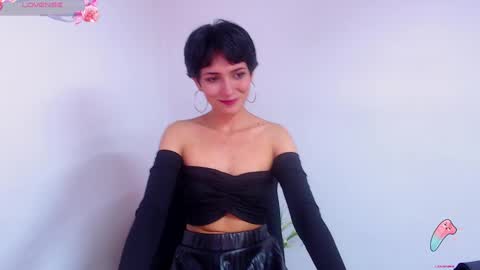 Sara online show from December 6, 10:08 pm