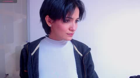 Sara online show from February 18, 8:03 pm