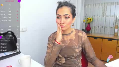 Sara online show from December 18, 8:15 pm