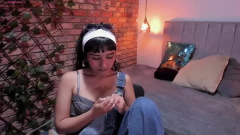 Hanna clark online show from May 5, 12:02 pm