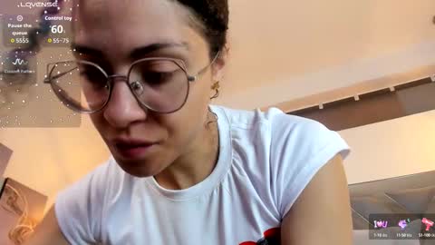 HANNA online show from October 10, 1:43 pm