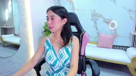 Snapshot of hanna_cutte_ chatting on October 29, 7:04 pm Hanna online show from October 29, 7:04 pm