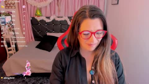 hanna_ma online show from December 18, 2:56 pm