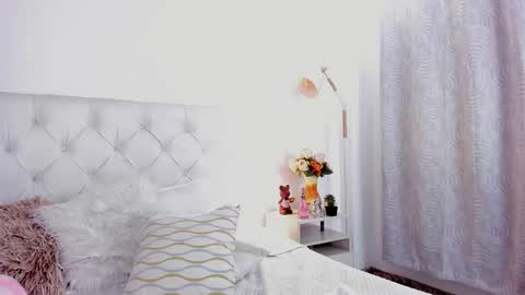 hanna milano online show from February 18, 10:14 pm