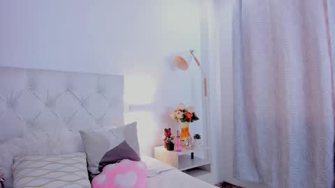hanna milano online show from February 24, 7:41 pm