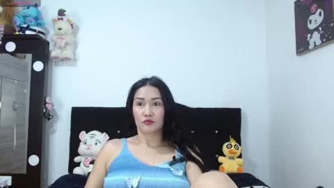Snapshot of hanna_miller19 chatting on May 27, 10:56 am hanna online show from May 27, 10:56 am
