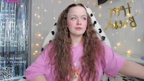 hanna montanas online show from March 1, 10:24 am