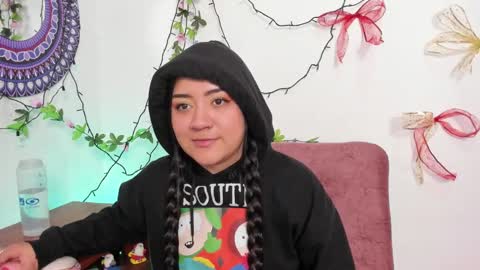 Camila online show from December 2, 6:32 pm