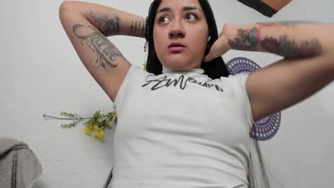 Camila online show from February 4, 8:17 pm