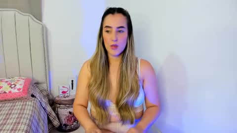 Hanna online show from December 10, 5:44 pm
