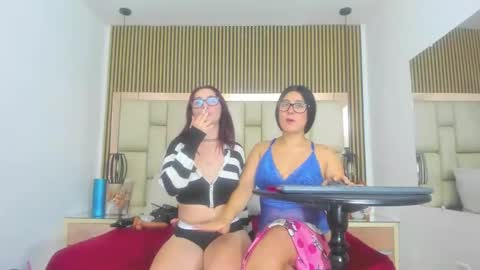 hannaANDcherri online show from November 24, 8:08 pm