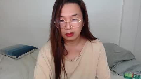 Hannah online show from January 17, 4:11 pm