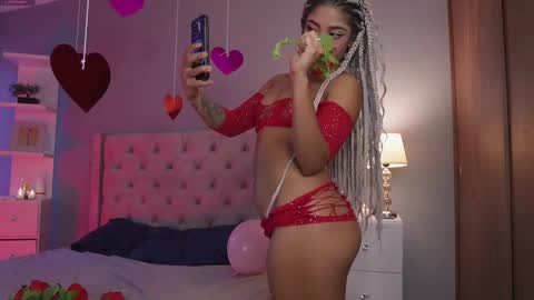 Snapshot of hannachris chatting on February 14, 3:15 pm Hanna online show from February 14, 3:15 pm