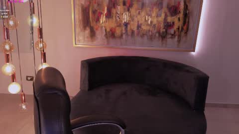  Hanna Connor  online show from June 18, 9:52 pm