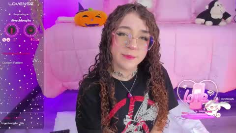 hannacutegod online show from October 25, 4:20 am