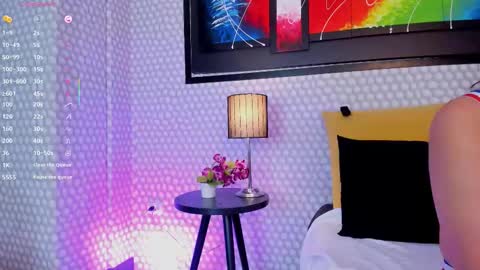 Hanna online show from October 16, 3:40 am