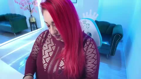 Hannah  online show from January 9, 7:15 pm