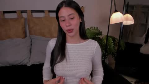 Hannah online show from September 18, 10:56 pm