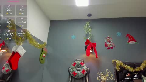HANNAH MILLER online show from December 27, 11:17 am