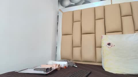 hannah_teehn online show from November 22, 7:02 pm