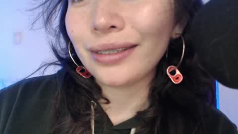 Hannah online show from December 2, 2:42 am