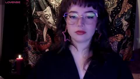 Hannah online show from November 6, 11:48 pm