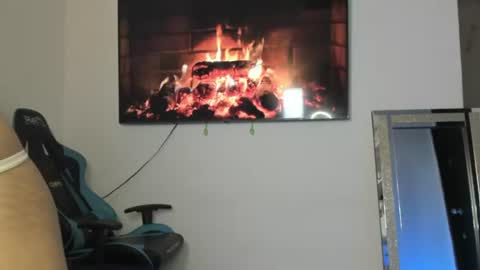 Snapshot of hannah_william chatting on July 23, 8:40 pm Hannah online show from July 23, 8:40 pm