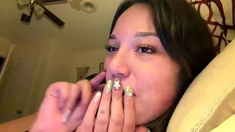 hannahbbgirl online show from March 3, 5:46 am