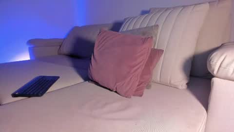 Snapshot of hannahdavisx chatting on July 20, 10:39 am Hannah online show from July 20, 10:39 am