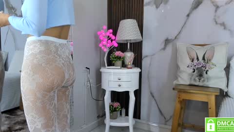 Hannahill69 online show from January 22, 4:23 am