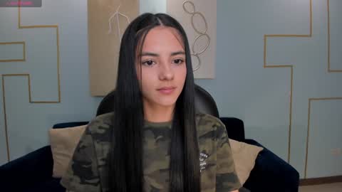 HANNAH J online show from December 17, 6:53 pm