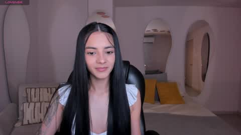 HANNAH J online show from January 6, 10:05 pm