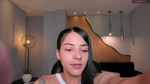 HANNAH J online show from January 20, 6:32 pm