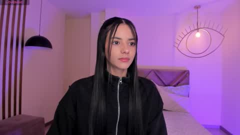 HANNAH J online show from September 13, 6:29 pm