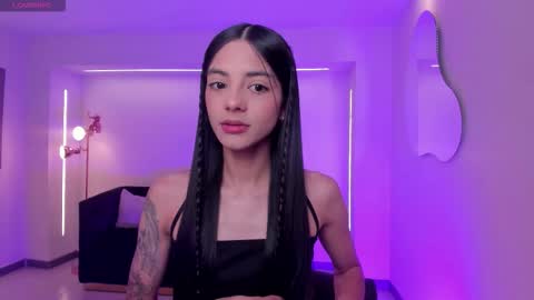 HANNAH J online show from November 20, 7:13 pm