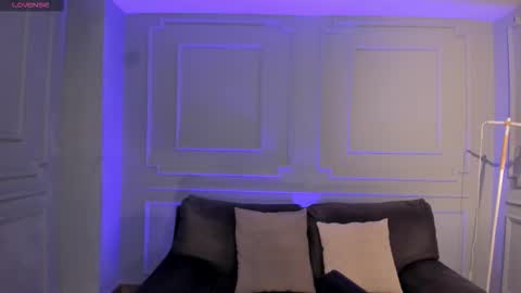 Snapshot of hannahjamesx chatting on February 27, 1:00 pm HANNAH J online show from February 27, 1:00 pm