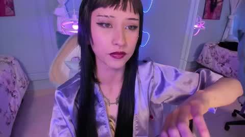 Hannah online show from January 5, 5:27 pm