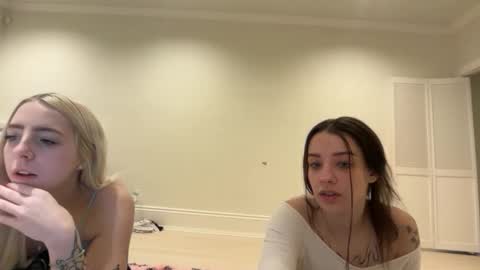 Hannah Taylor online show from February 11, 7:08 pm