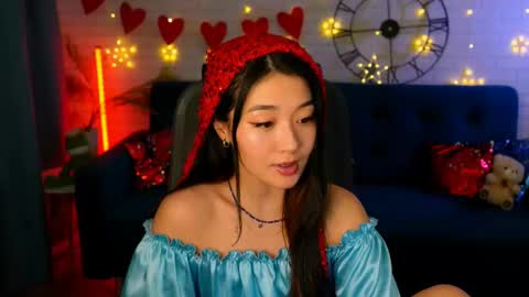 hannarosie online show from February 18, 8:03 pm