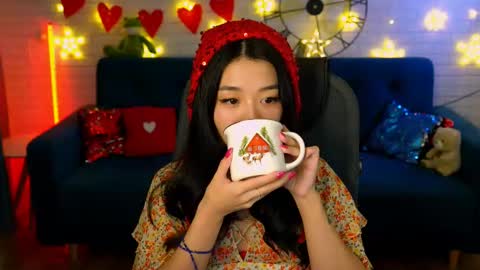 hannarosie online show from February 25, 8:41 pm