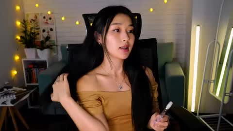 hannarosie online show from September 18, 8:33 pm