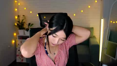 hannarosie online show from September 25, 5:27 pm