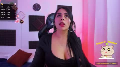 Hanna  online show from December 17, 8:59 pm