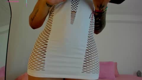 Snapshot of hannawilliams_ chatting on January 9, 8:54 pm Hanna Williams online show from January 9, 8:54 pm