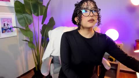 hannax__ online show from September 12, 5:51 am