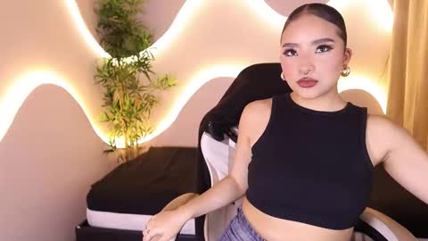 hannax__ online show from October 2, 4:52 am